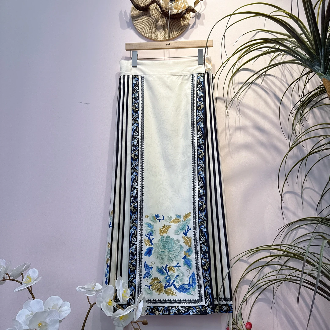 新中式国风气质百搭长款平腰改良格格服民族风半身裙日常休闲