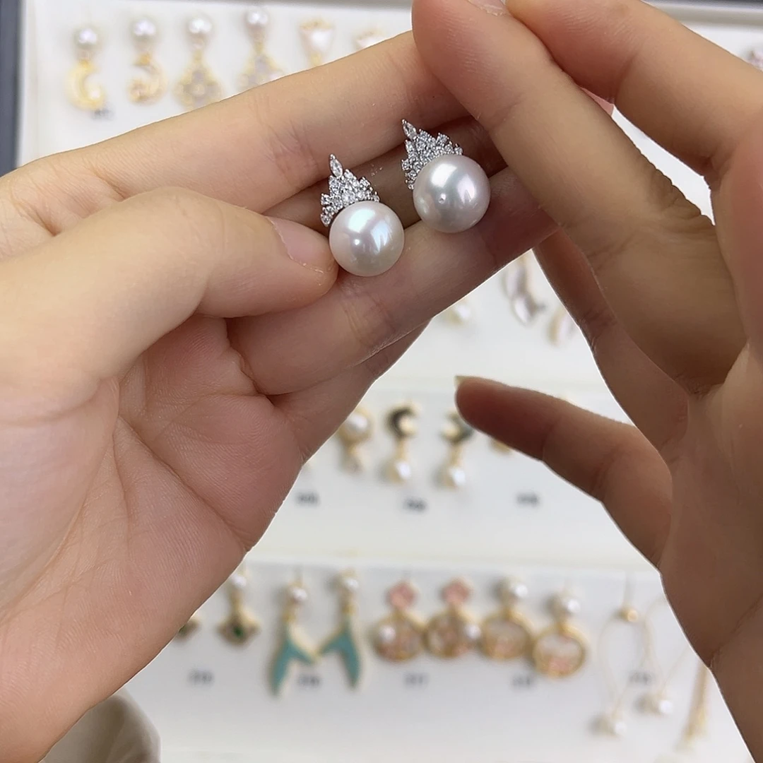 淡水珍珠银S925镶嵌耳饰