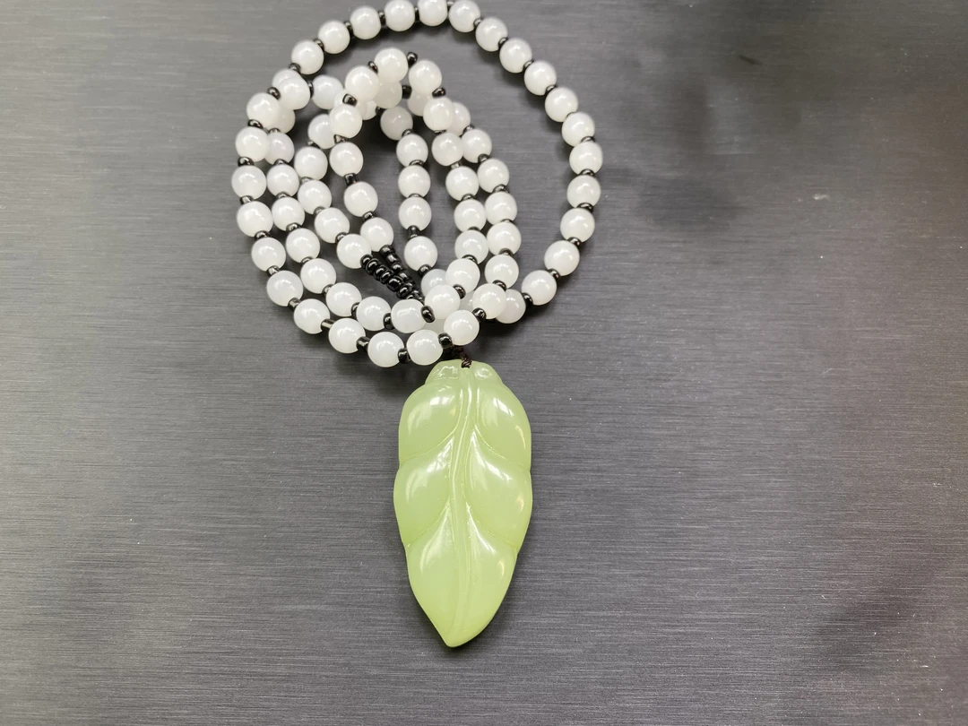 黄口金枝玉叶挂件