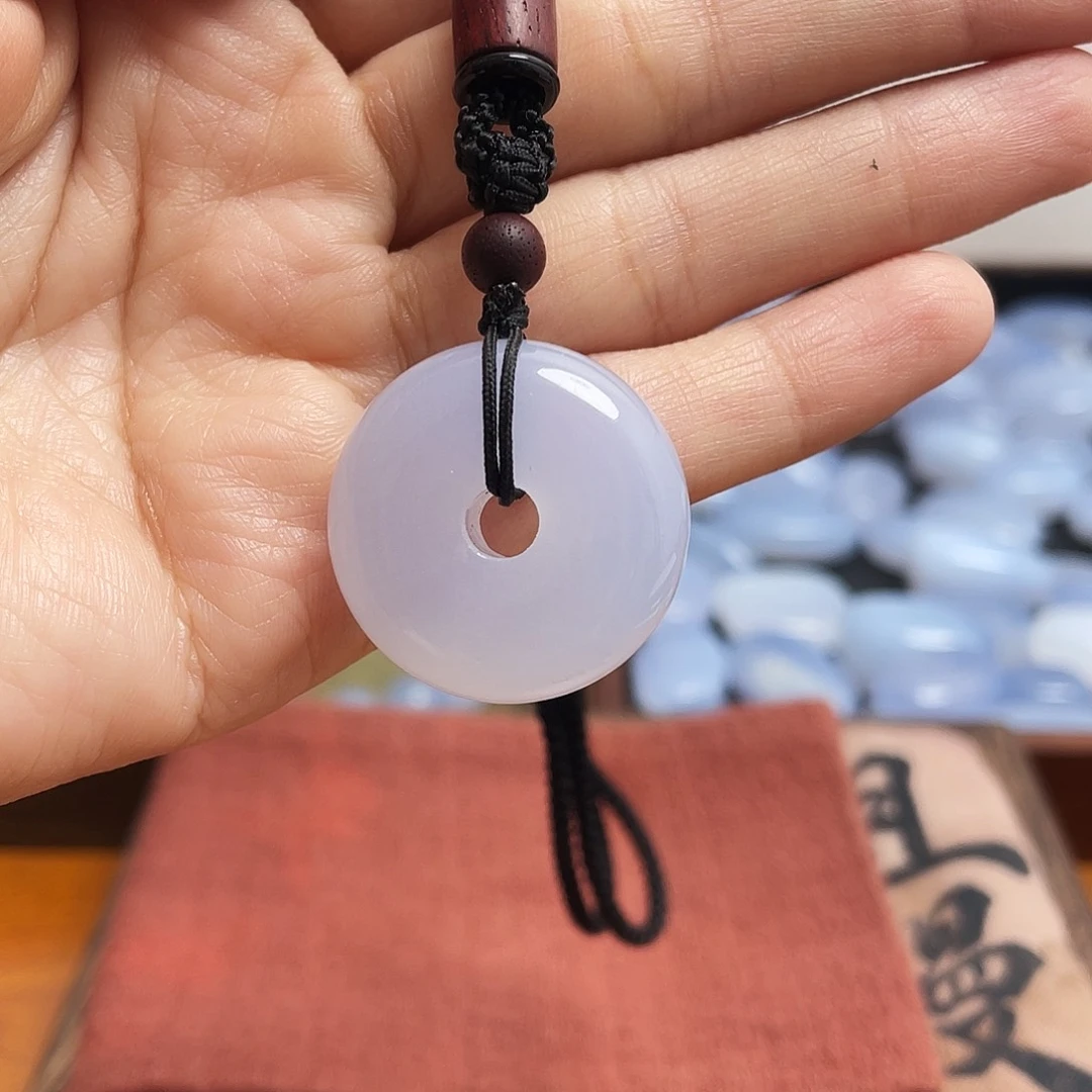 玛瑙/玉髓未镶嵌珠宝奇石