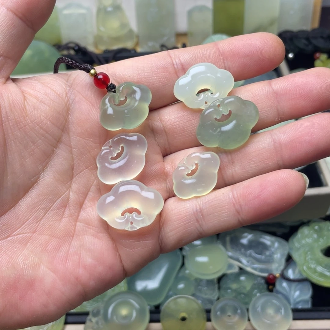 未镶嵌蛇纹石玉颈饰任选一个