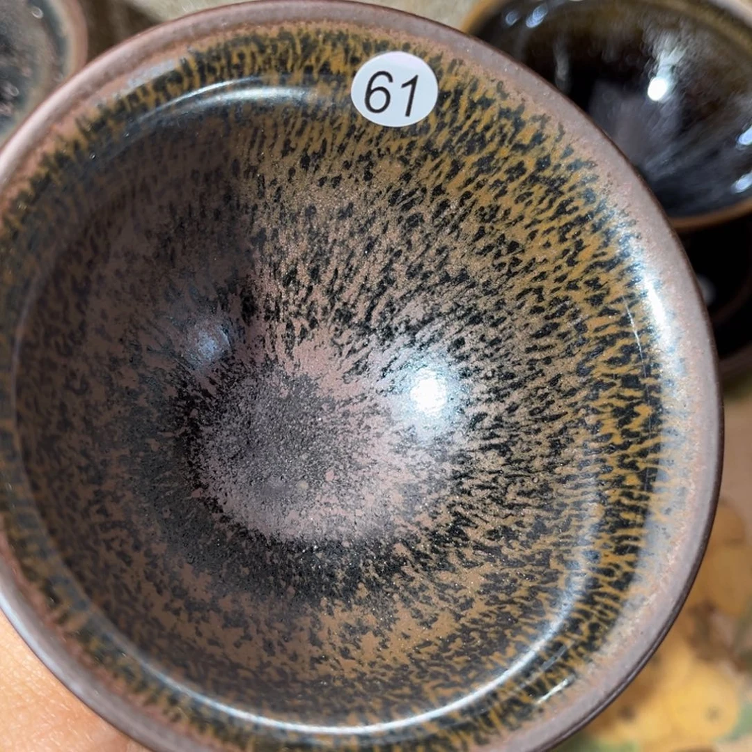 茶盏义兴龙窑坚持真柴烧