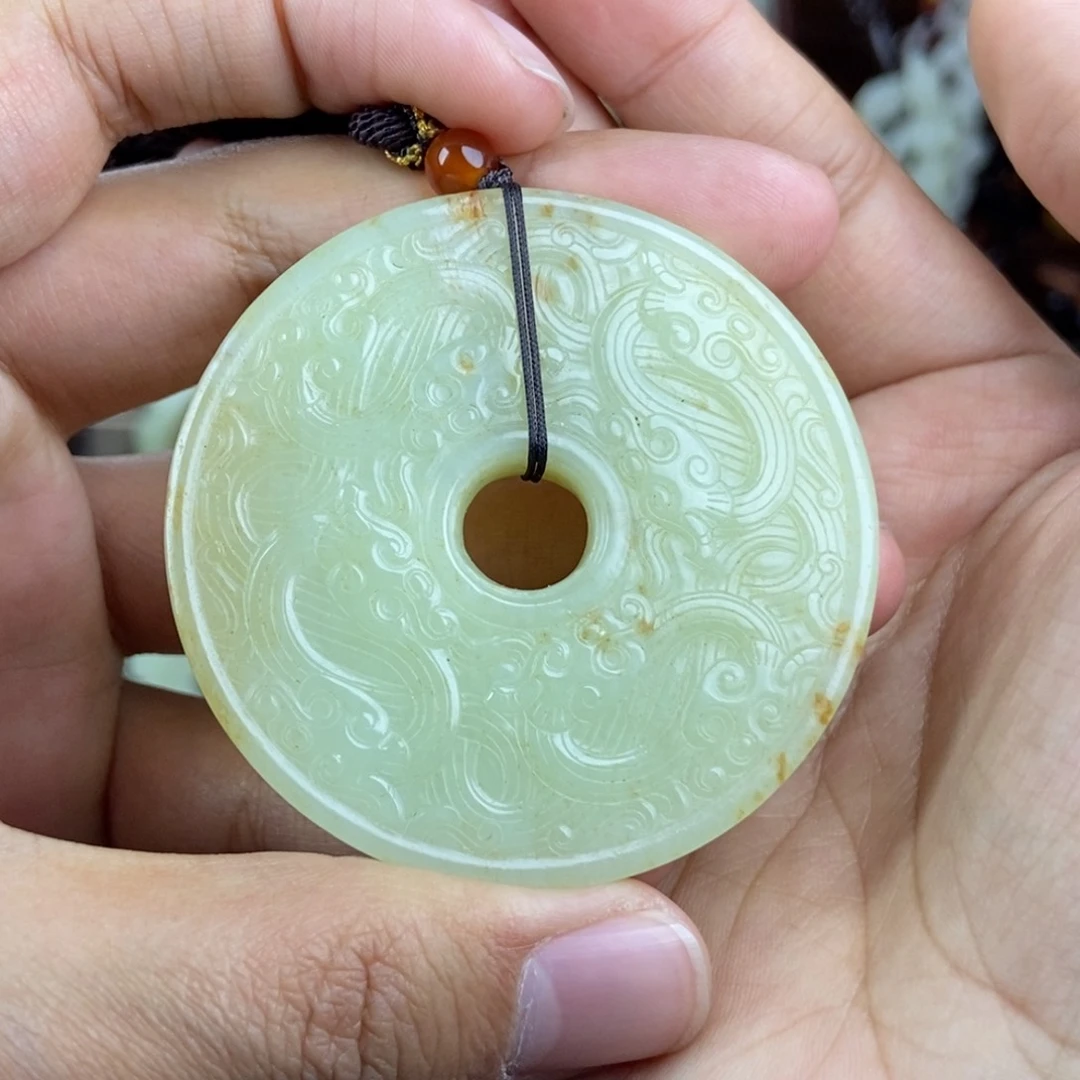 和田玉挂件未镶嵌流**月