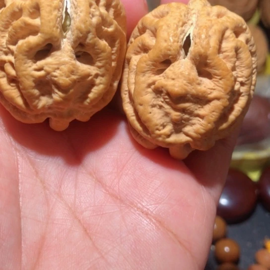 文玩核桃把件乾坤鬼脸核桃