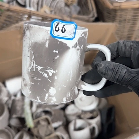 瓷片国营厂库存微瑕66黑天鹅