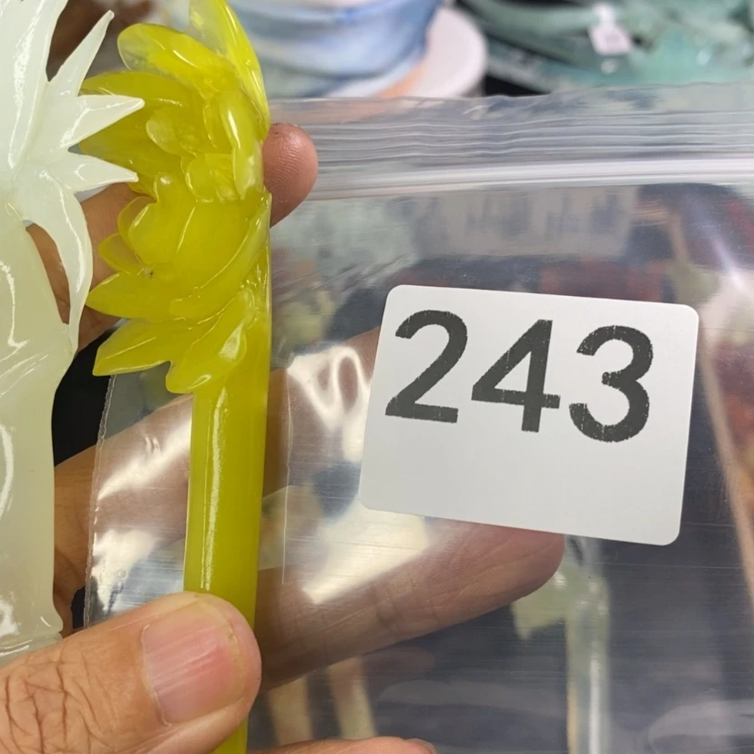 【闪购商品】岫玉发饰未镶嵌伊****咪