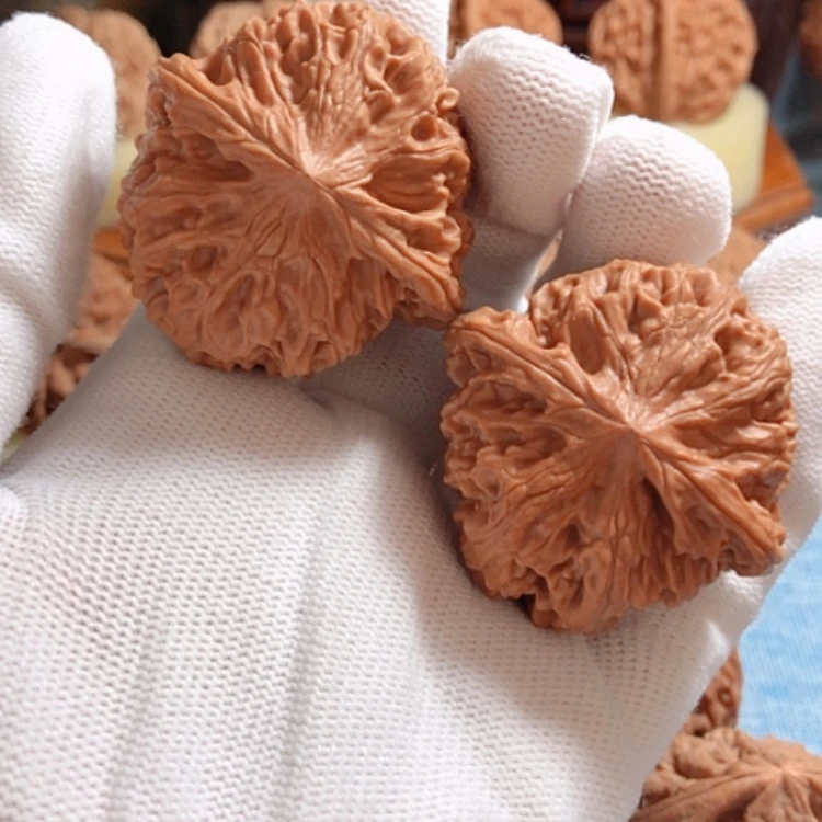 【闪购商品】文玩核桃把件45老款鸡心夹板