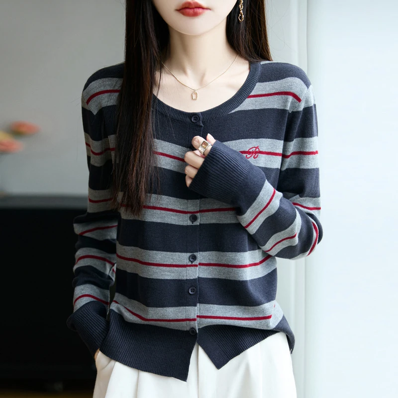 2025早秋新款条纹针织开衫女圆领长袖撞色宽松时尚打底衫气质外搭