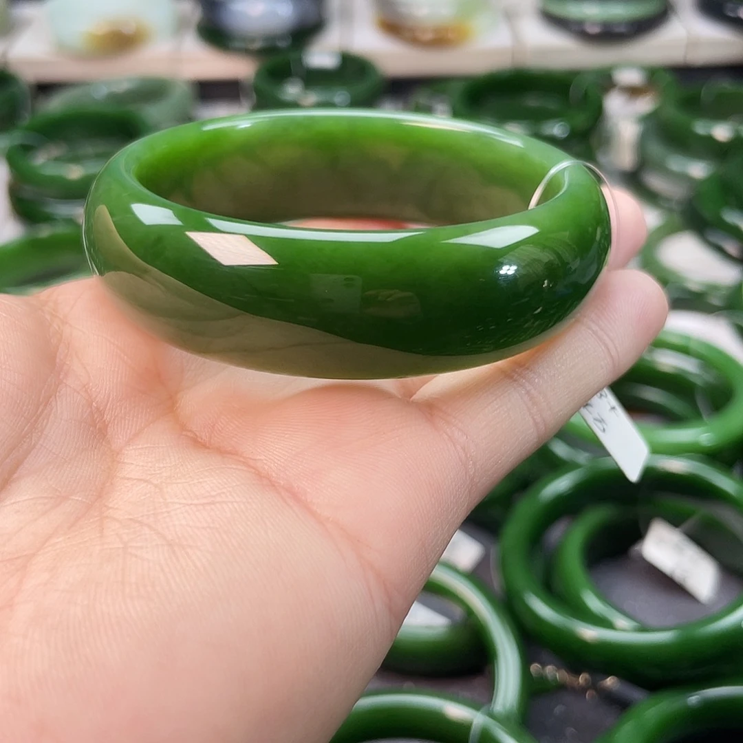 和田玉（碧玉）手镯未镶嵌