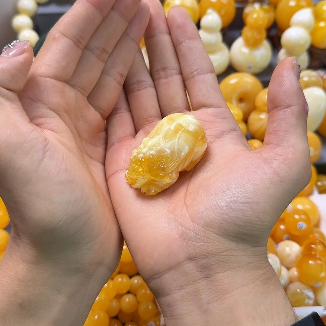 琥珀珠宝奇石未镶嵌貔貅
