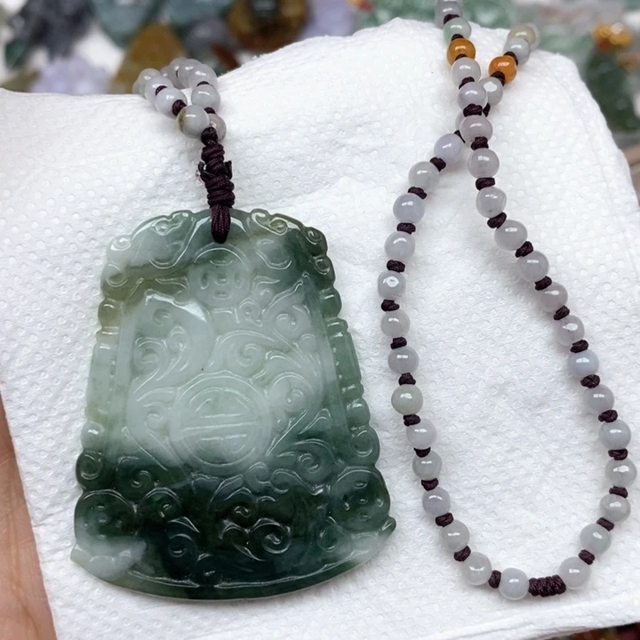 翡翠未镶嵌颈饰53号链接