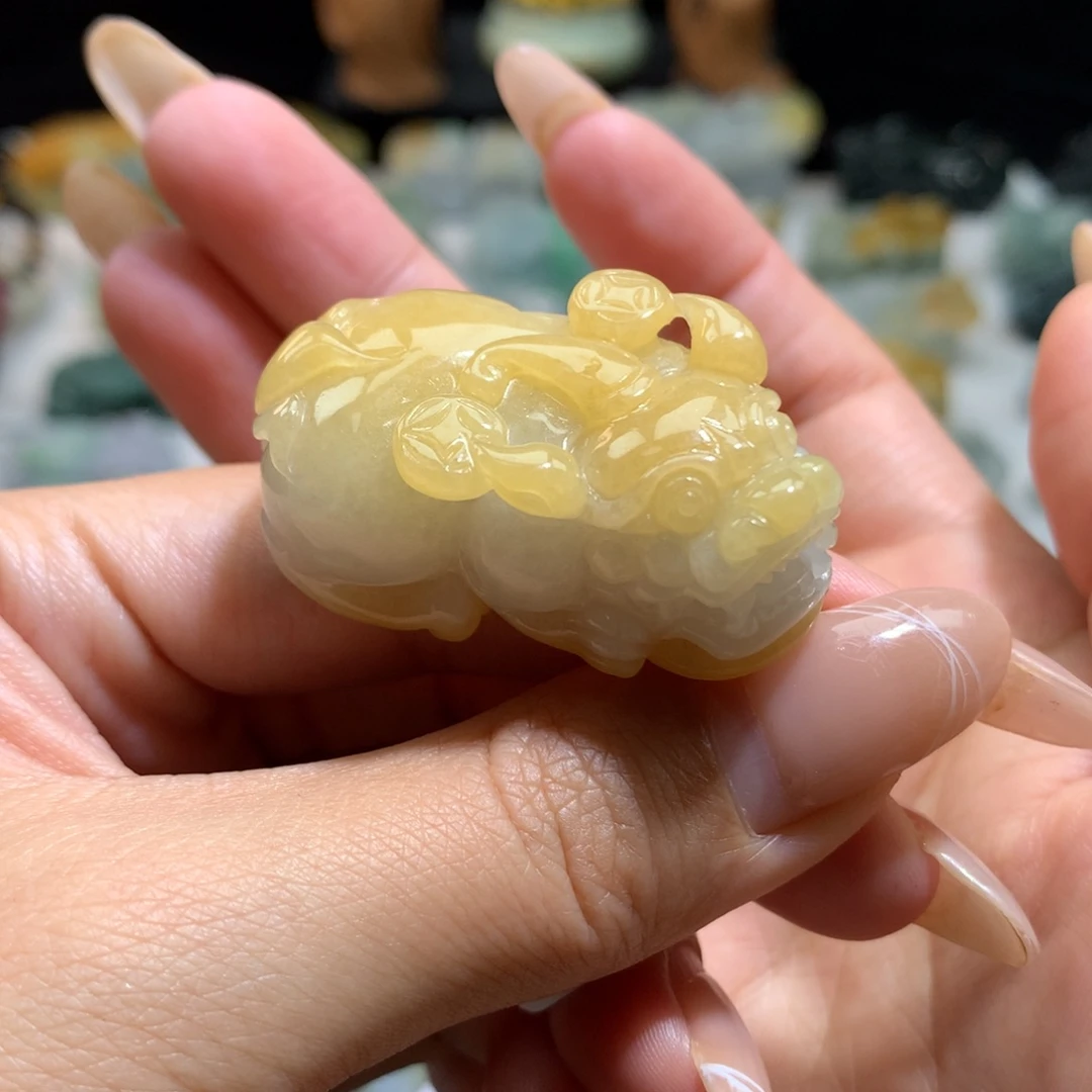 翡翠未镶嵌颈饰翡翠貔貅