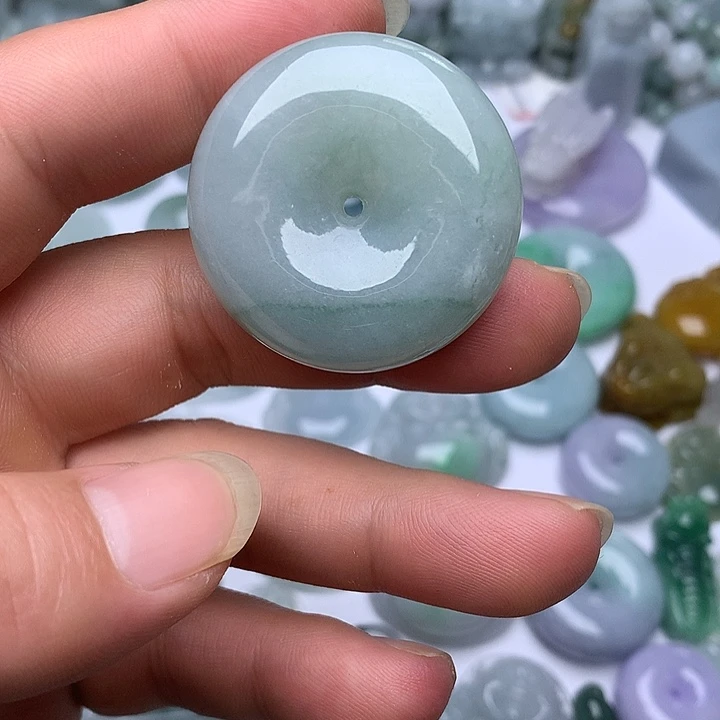 翡翠未镶嵌颈饰天然翡翠
