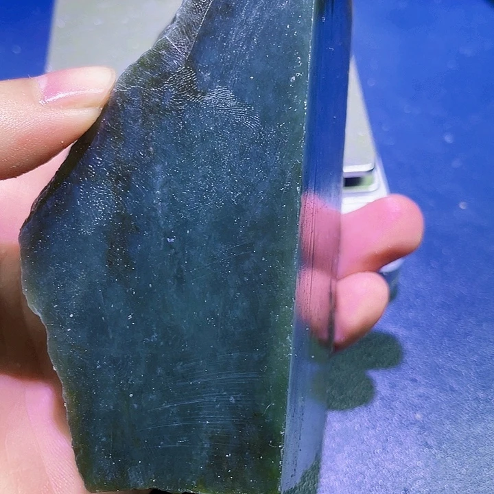 未镶嵌和田玉（糖玉）珠宝半成品