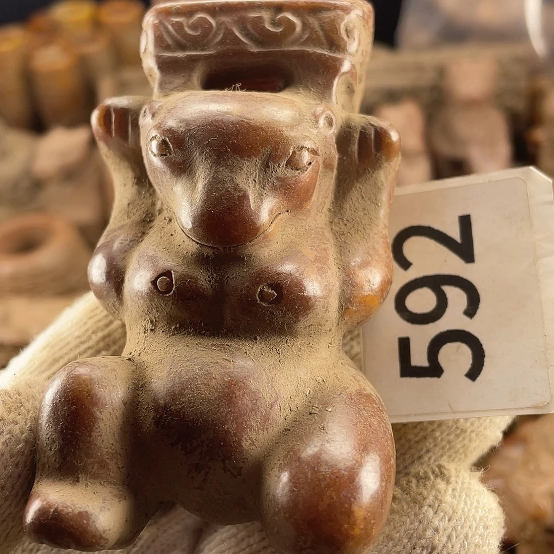 和田玉（糖玉）未镶嵌挂件