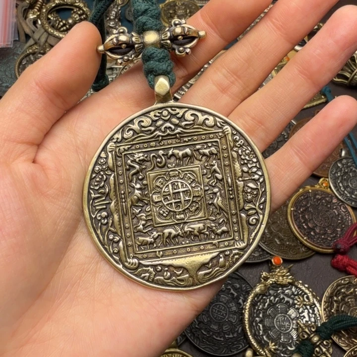 藏传文玩九宫如图