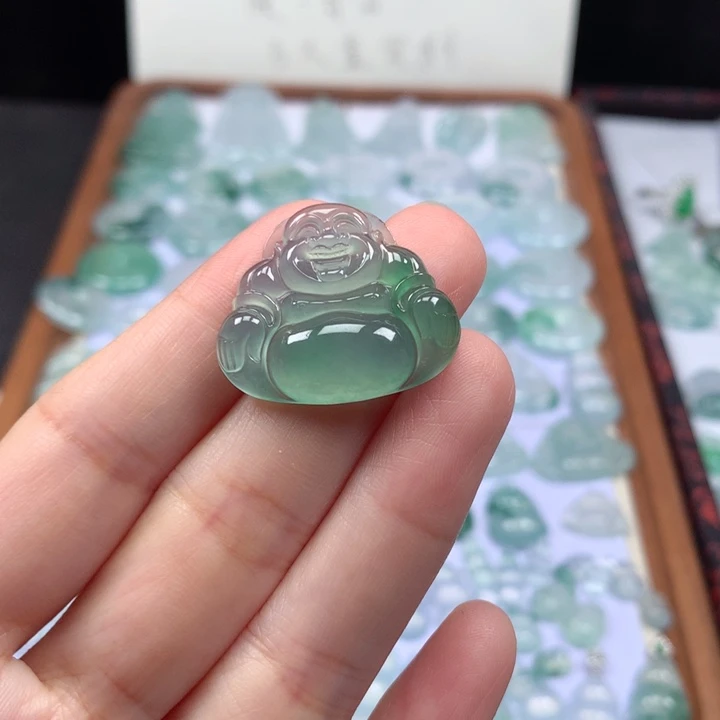 颈饰未镶嵌翡翠冰种晴底佛公