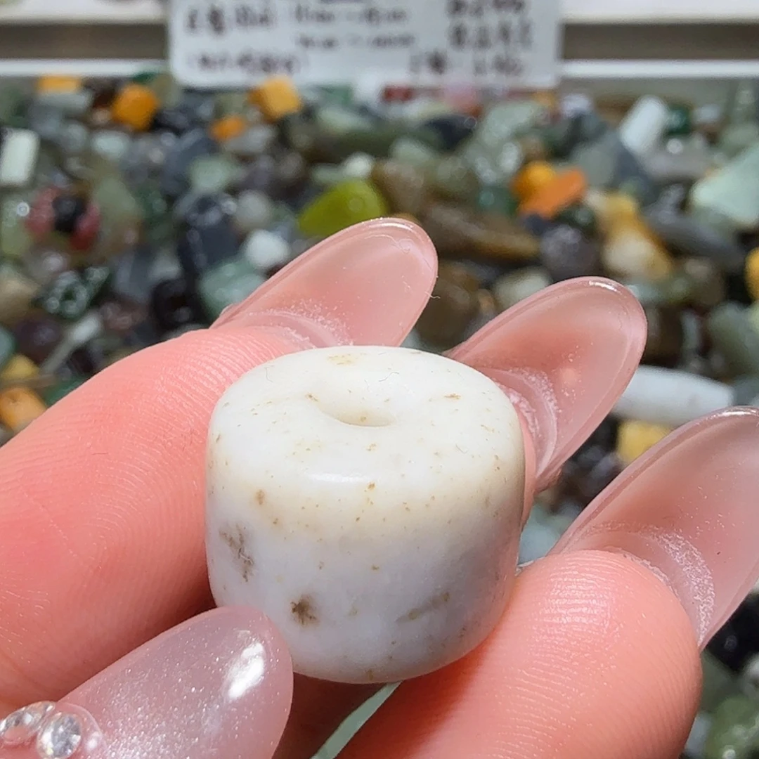 和田玉未镶嵌珠宝奇石