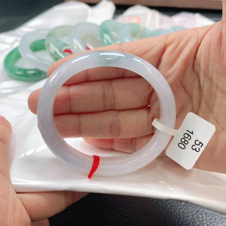 翡翠手镯未镶嵌53535353