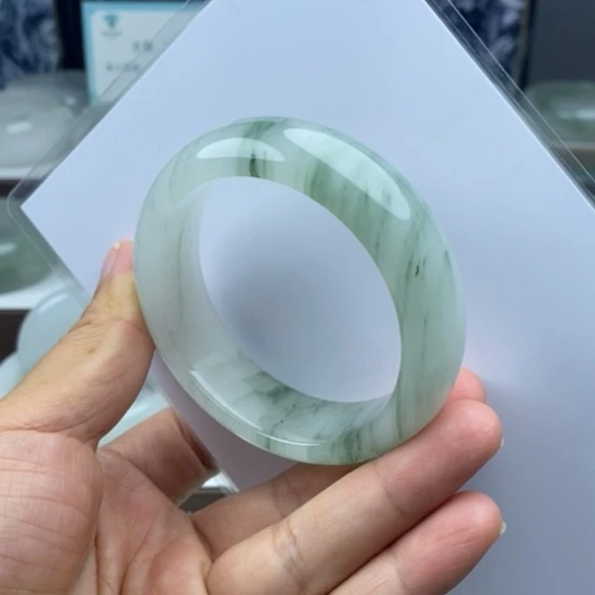 石英质玉（金丝玉）未镶嵌手镯