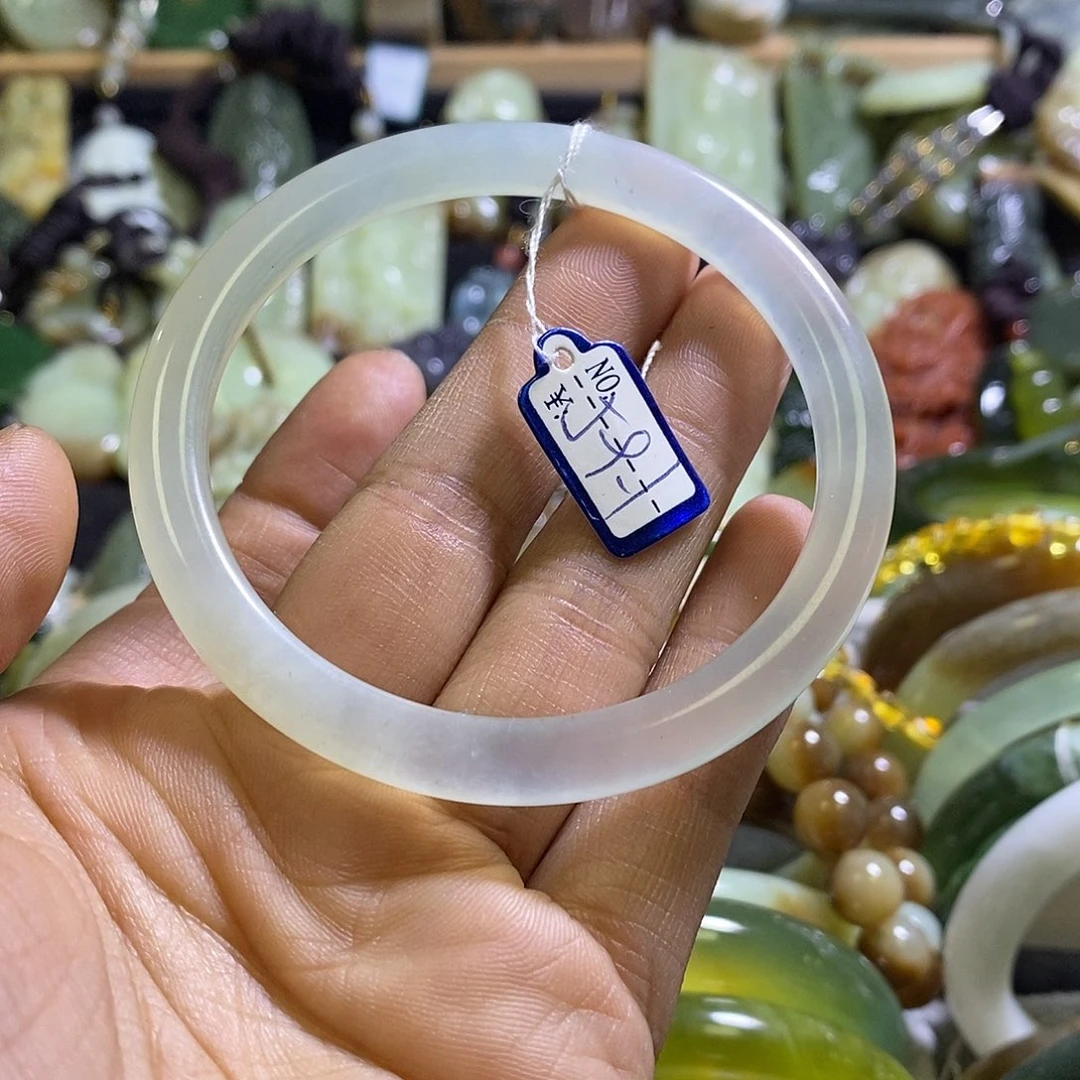 岫玉未镶嵌手镯59口径