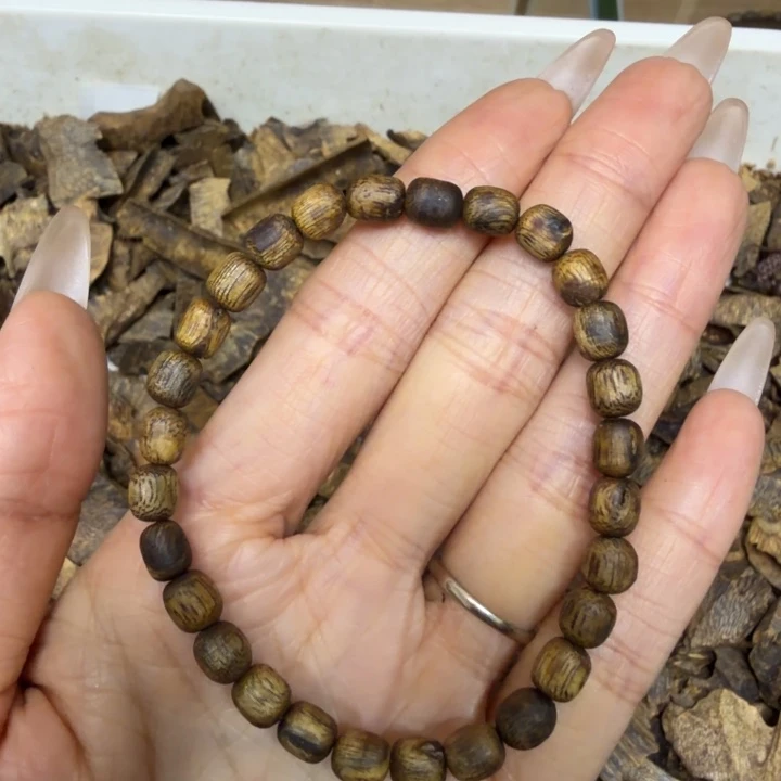 沉香香囊沉香小米珠