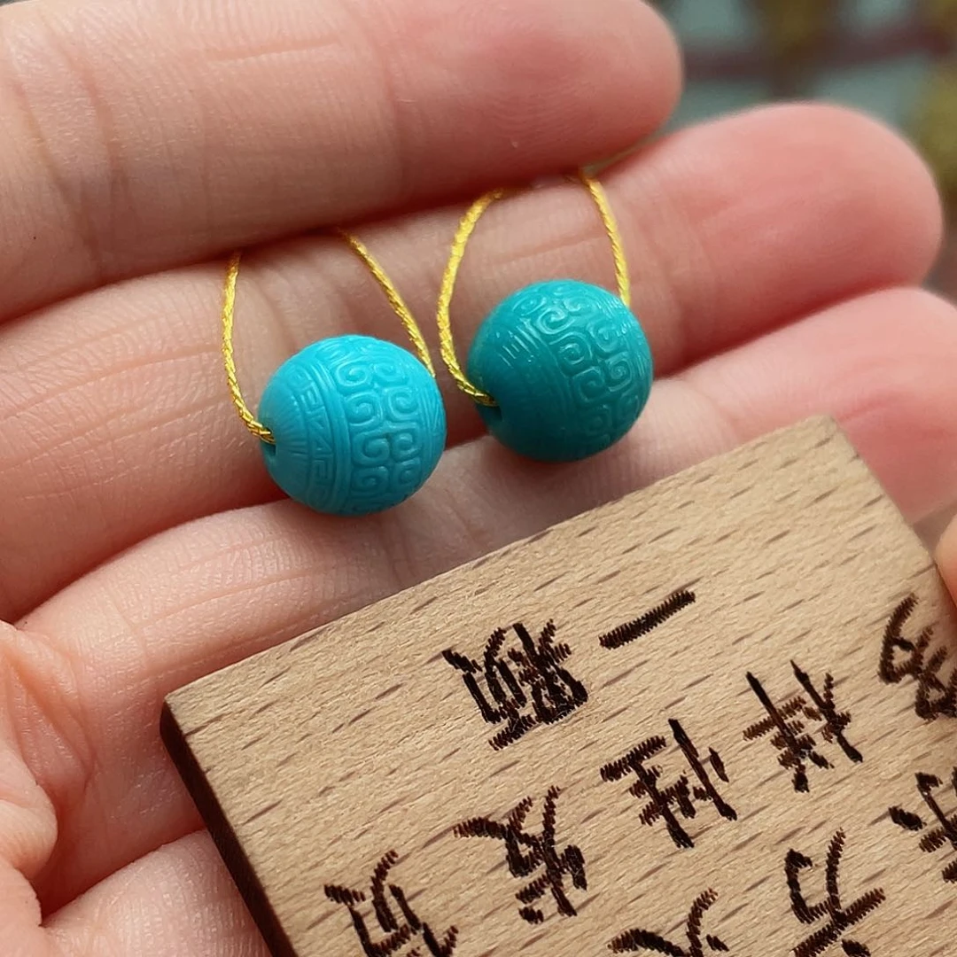 绿松石颈饰未镶嵌