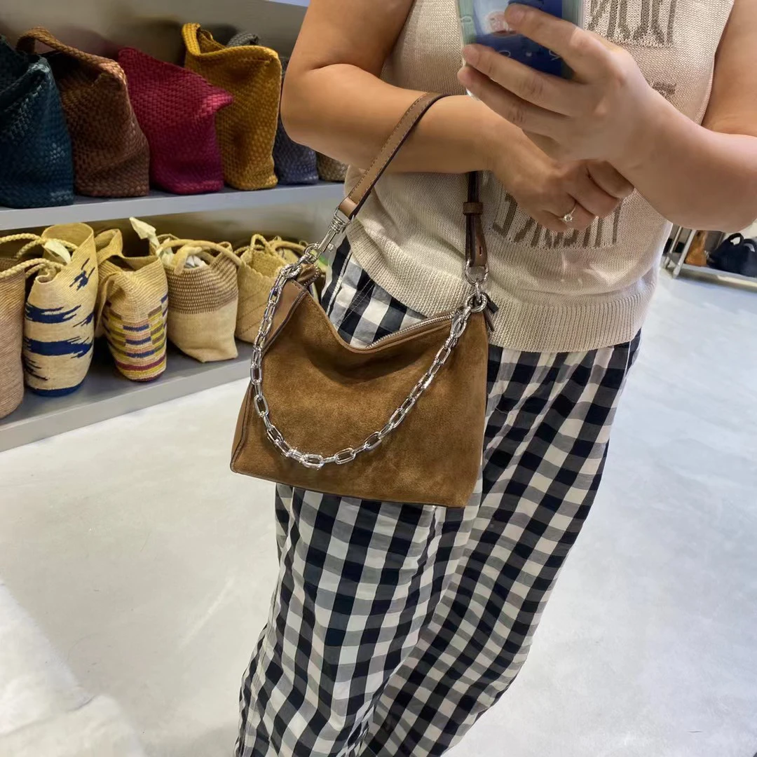 磨砂斜挎包单肩包百搭休闲