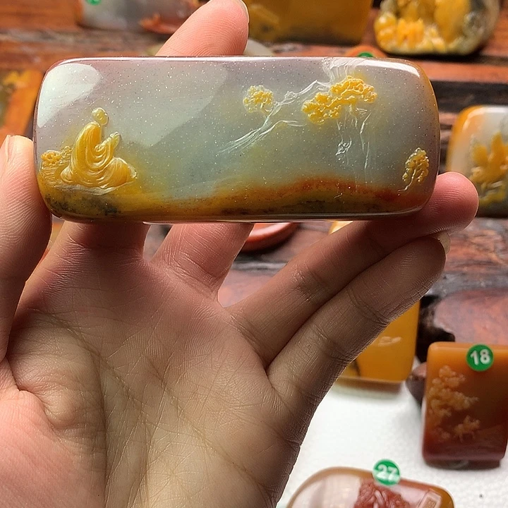 石英质玉（黄龙玉）未镶嵌手玩