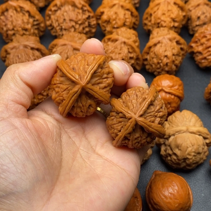 【闪购商品】文玩核桃把件四棱