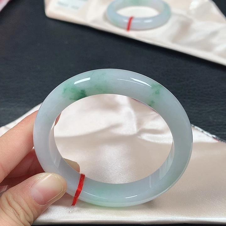 未镶嵌手镯翡翠57圈