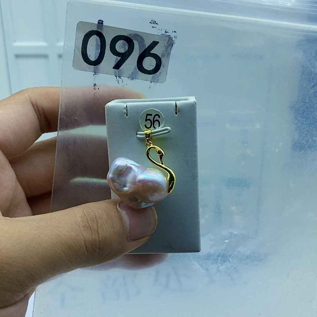 合金淡水珍珠颈饰