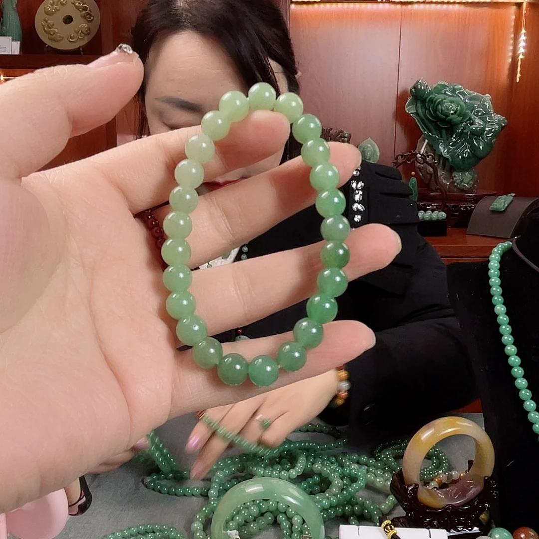 密玉（石英质玉）颈饰未镶嵌