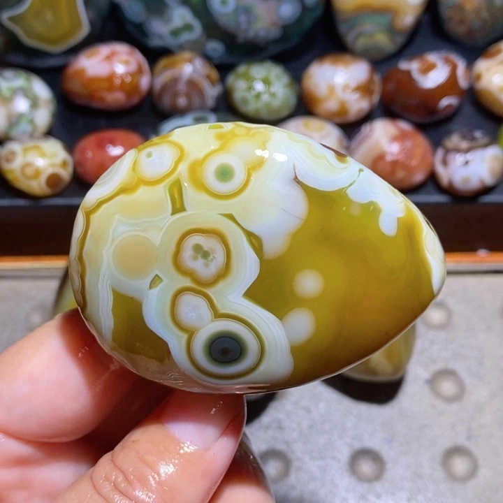 未镶嵌玛瑙/玉髓珠宝半成品66