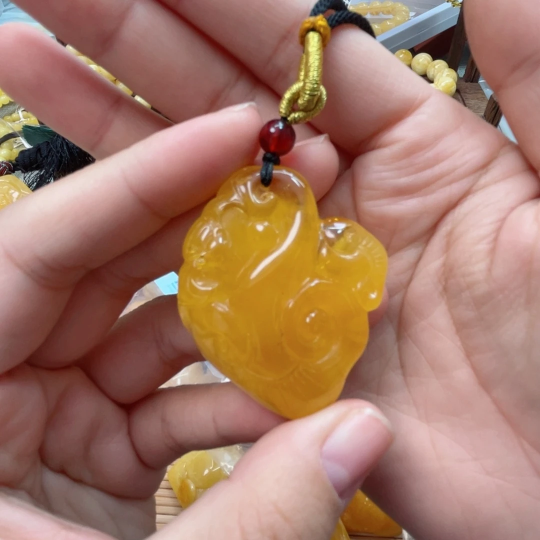 戴***蒂蜜蜡未镶嵌裸石蜜蜡10 0