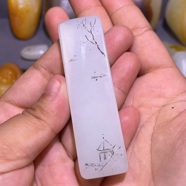 颈饰未镶嵌和田玉