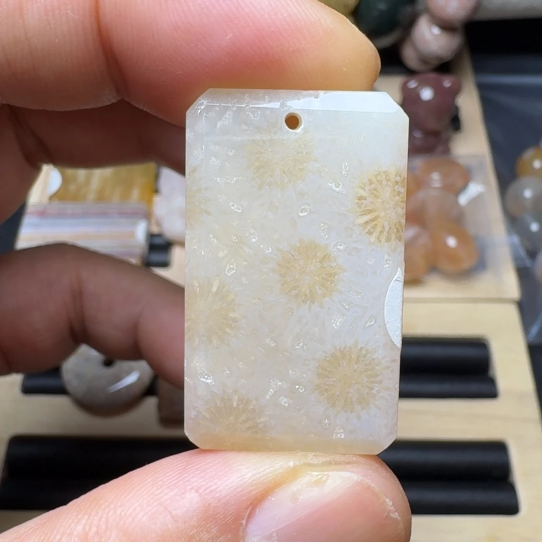 硅化玉未镶嵌纯天然色有机玉石保真色