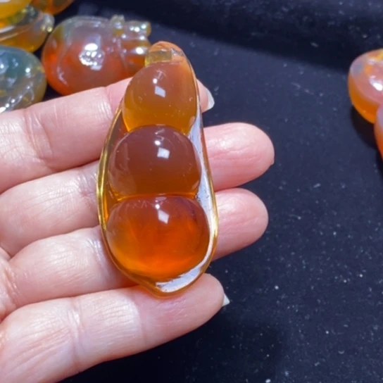 琥珀未镶嵌裸石福豆