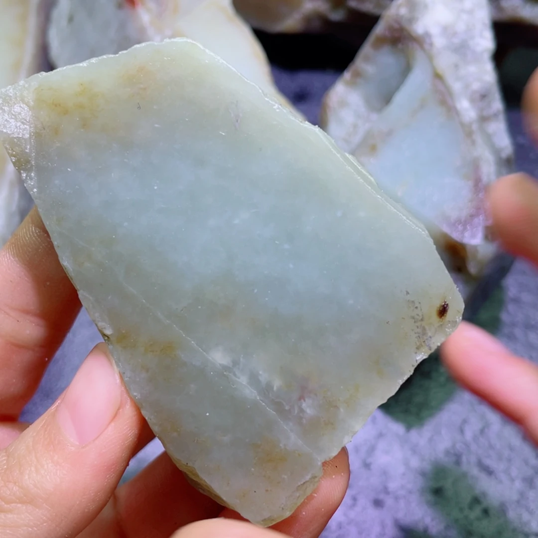 和田玉未镶嵌珠宝半成品