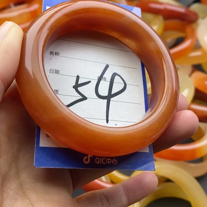 未镶嵌手镯石英质玉