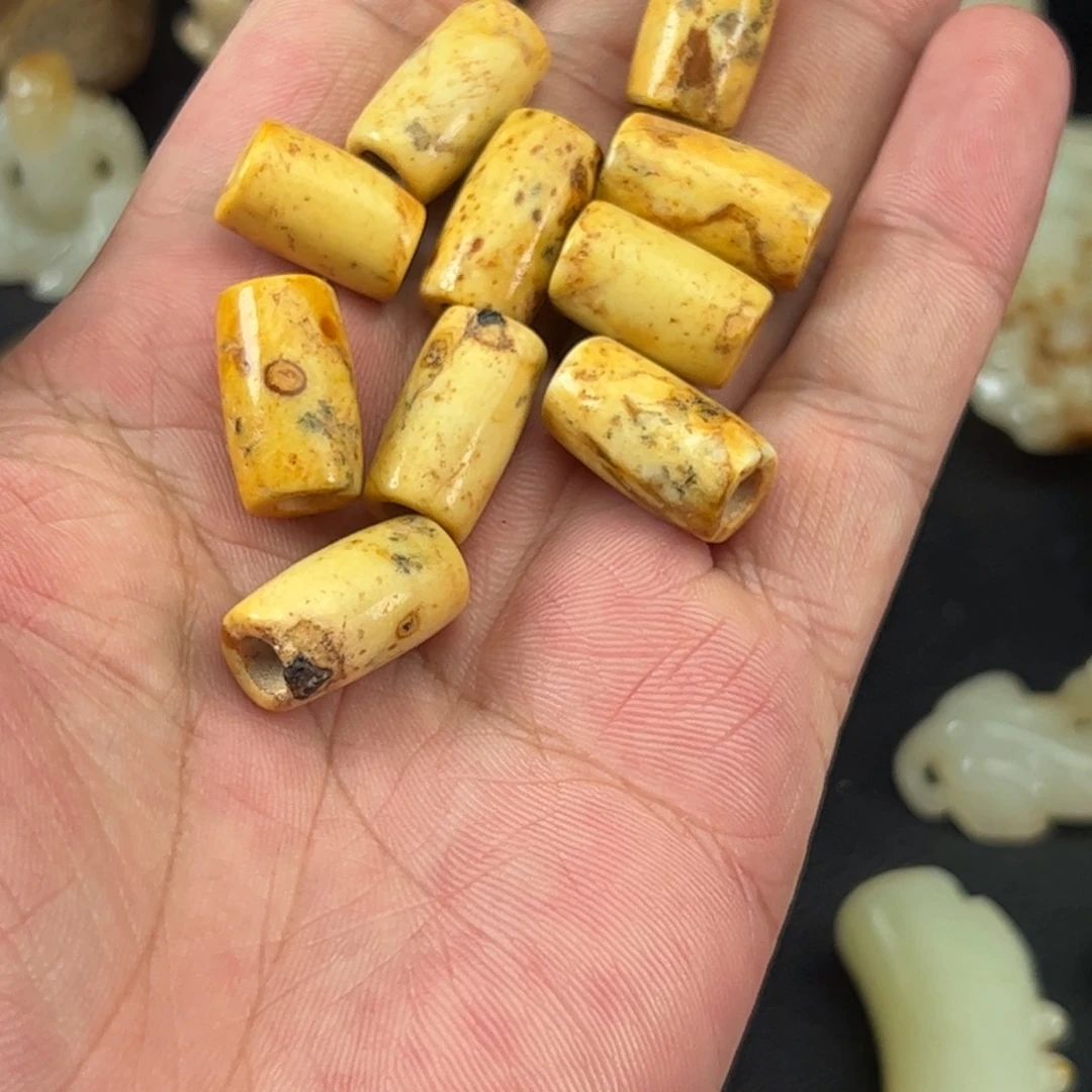 和田玉（糖玉）未镶嵌颈饰