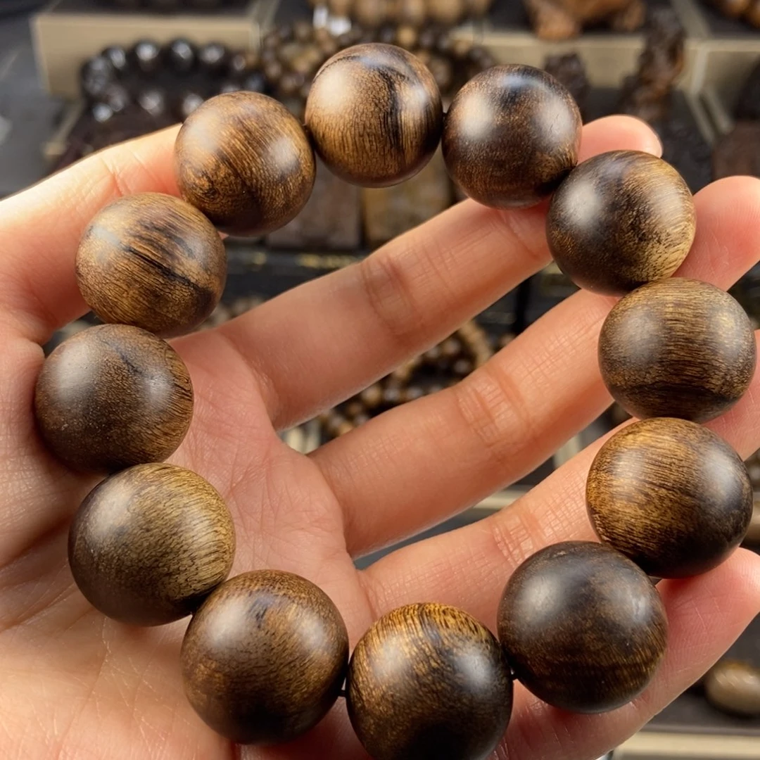沉香手串建****售越南芽庄白棋楠留疤