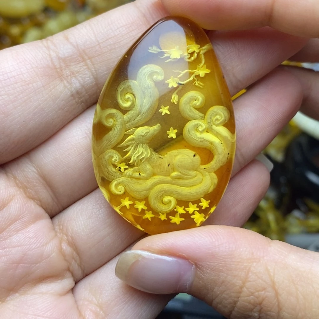 未镶嵌琥珀珠宝奇石