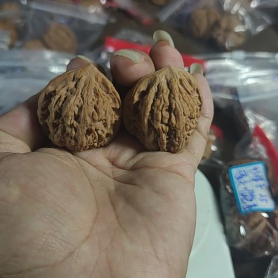 吊坠文玩核桃36  寿桃红皮