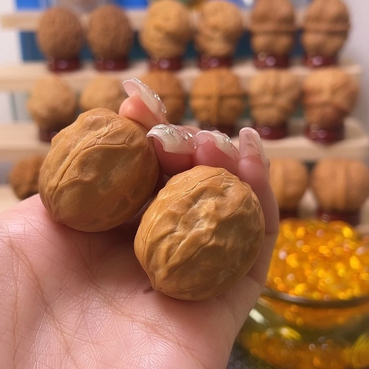 文玩核桃吊坠甲壳虫51