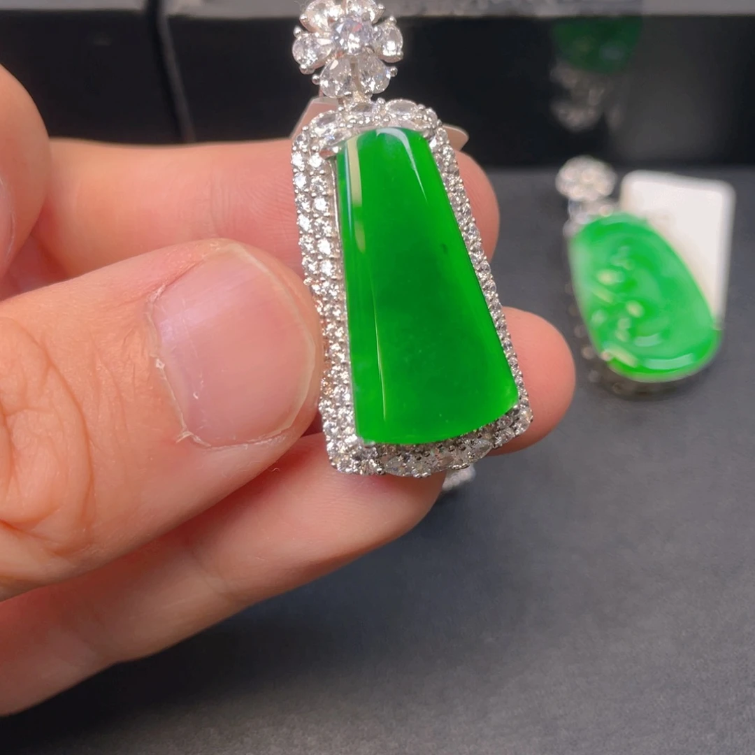 翡翠银S925镶嵌颈饰