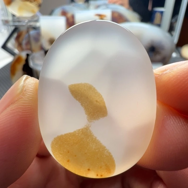 未镶嵌玛瑙/玉髓珠宝奇石