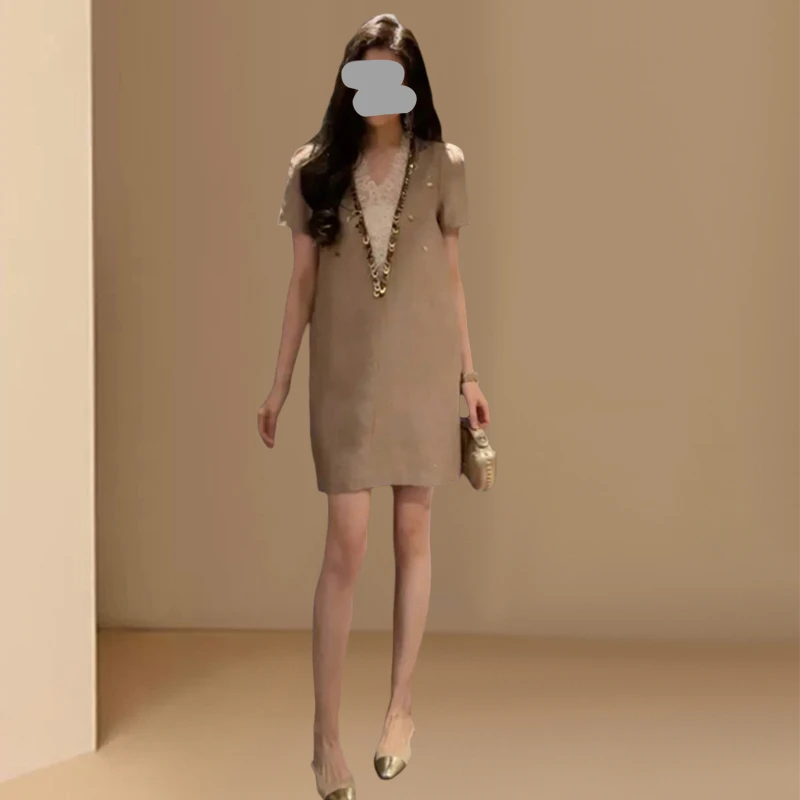 法式亮片V领时尚背心连衣裙女2025新款无袖马甲裙宽松大码直筒裙