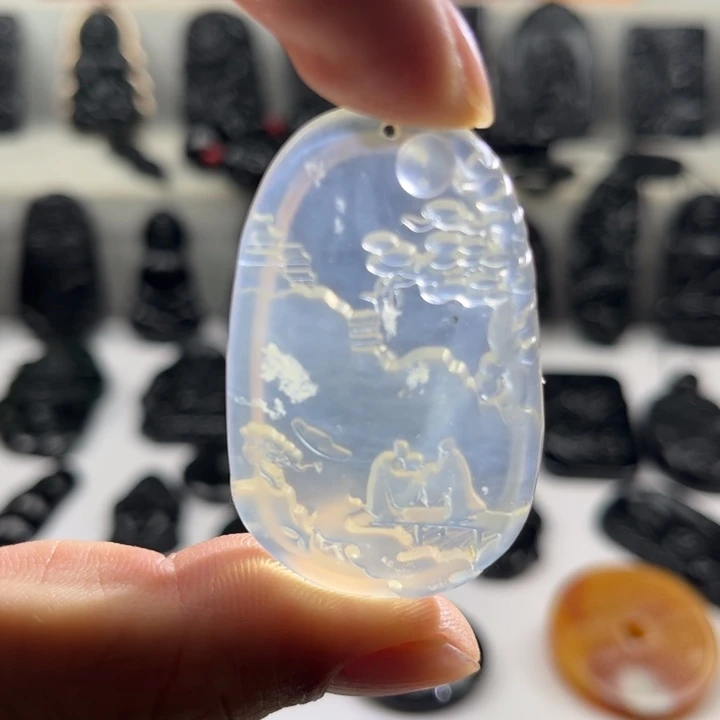 蛇纹石玉未镶嵌颈饰