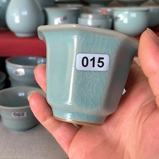 汝官窑釉色，八方杯，